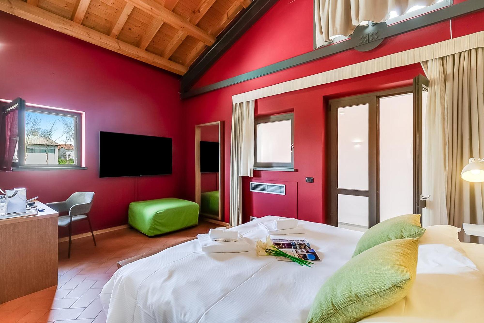 Almavite Wine Resort With Pool Ντεζεντσάνο ντελ Γκάρντα Εξωτερικό φωτογραφία