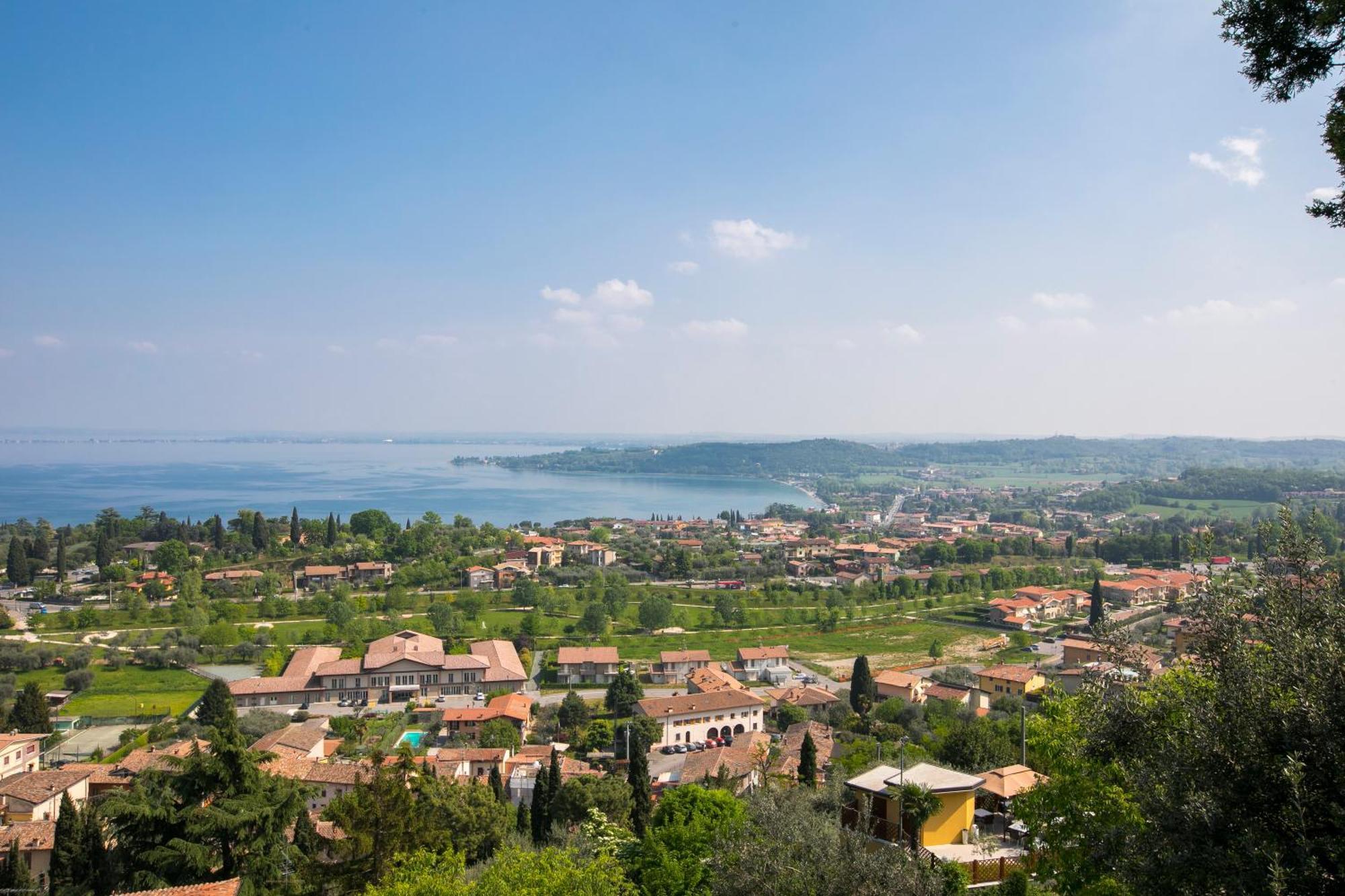 Almavite Wine Resort With Pool Ντεζεντσάνο ντελ Γκάρντα Εξωτερικό φωτογραφία